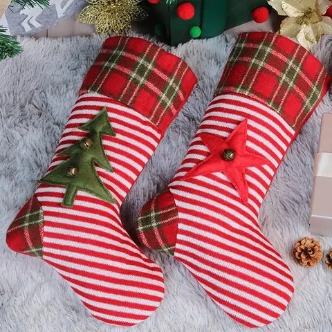 Calcetín de Navidad a Rayas Rojas Blancas de Punto Bolsa de Regalo Para Decoración de Árbol de Navidad Con Campanas Estrella