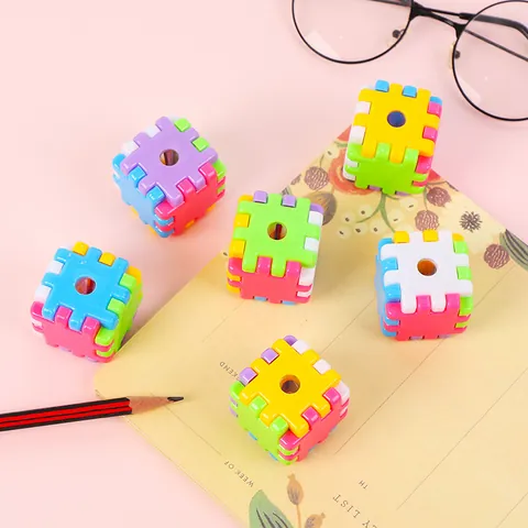 Temperino Creativo a Cubo Manuale in Plastica Stile Mattoncini Cancelleria per Studenti Scuola Ufficio Forniture Regalo Premio