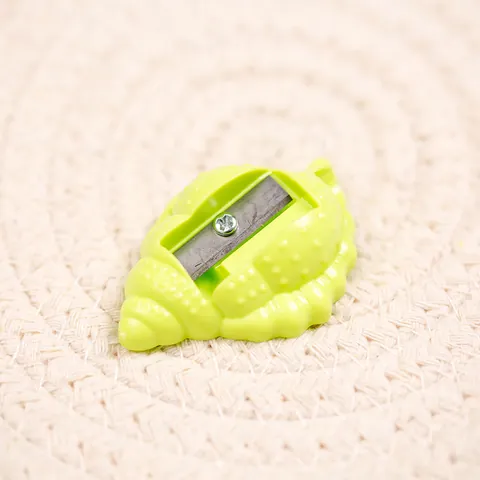 Creative Shell Shape Manual Pencil Sharpener Portable Plastic Mini Pencil Cutter For Kids Students Office School Stationery