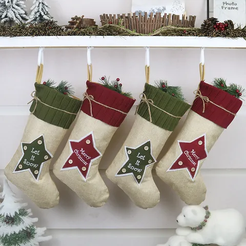 Calza di Natale Rustica in Lino con Toppa a Stella Decorazione Bottone in Legno Merry Christmas Let It Snow Sacco Regalo
