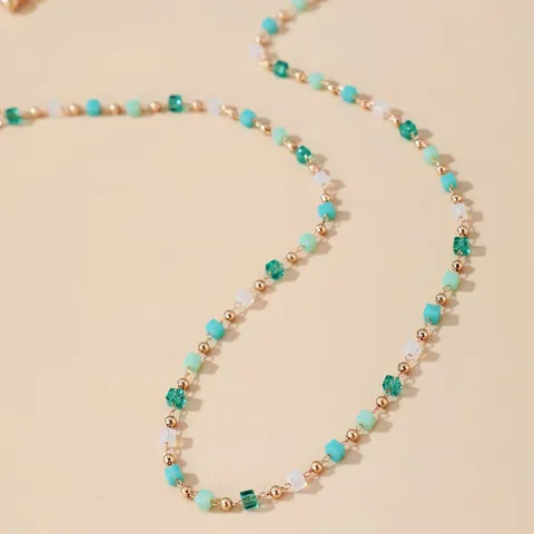Collier Choker en Laiton Plaqué Or 14K avec Perles Cubiques Colorées pour Femmes Bijou Elégant en Perles Vert Menthe Chaîne de Clavicule Ajustable