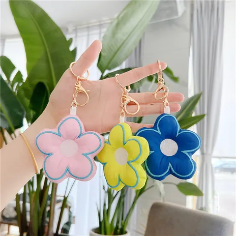 Cute Plush Flower Keychain Fabric Floral Bag Pendant With Metal Keyring For Women Girls Gift Decoration Accessories