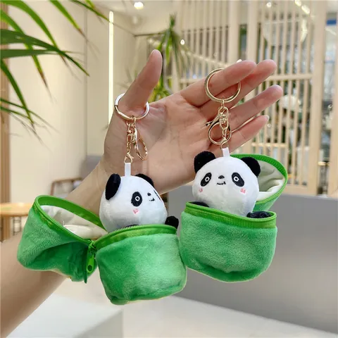 Portachiavi Creativo Panda in Peluche Con Borsa a Zip a Forma di Germoglio di Bambù Verde Ciondolo Zaino Scuola per Bambini