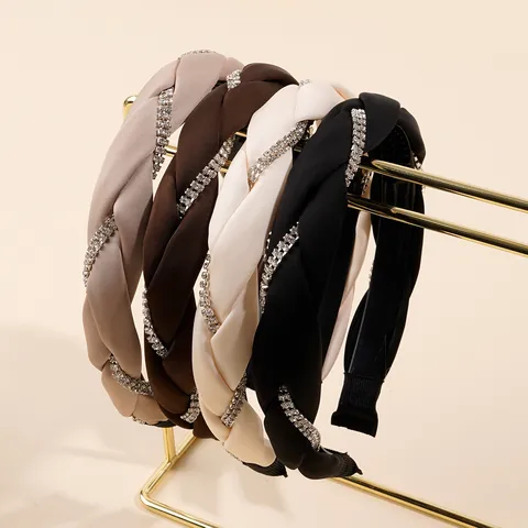 Serre-tête Torsadé en Strass Tissu de Satin Rembourré Haut de Crâne Haute Élégant Large Cercle de Cheveux pour Femmes Filles Accessoires de Cheveux de Mode