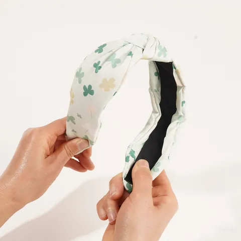 Serre-Tête Noué en Tissu pour Femmes Saint-Patrick Imprimé Trèfle Vert Bandeau Large Accessoires de Cheveux Festifs