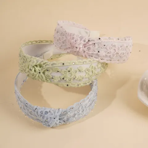 Serre-tête Bohémien Femme en Dentelle Brodée Florale Strass Antidérapant Nœud Torsadé Bandeau Large Accessoires de Coiffure