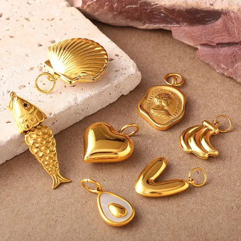Vintage Stainless Steel Gold Plated Pendants For DIY Jewelry Making Banana Avocado Heart Coin Shell Portrait Charms Accessory
