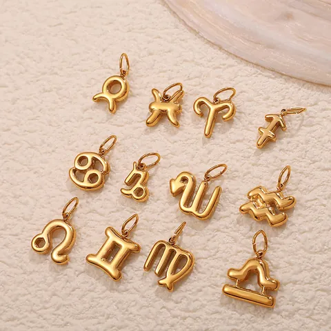 Ciondoli a Forma di Segni Zodiacali in Acciaio Inossidabile Placcato Oro 18K Simbolo Costellazione Solo Ciondolo per Donna Accessori Fai da Te