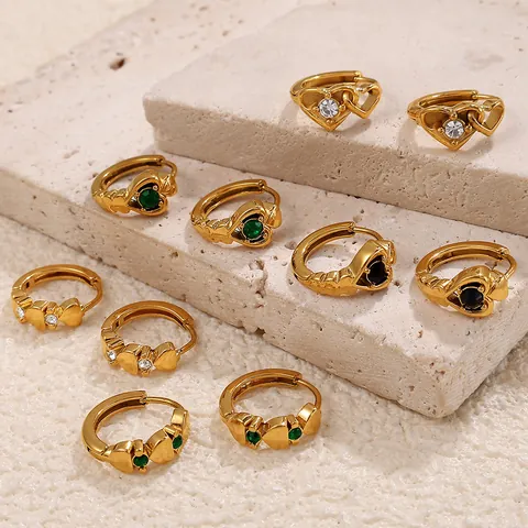 Fashion Stainless Steel Heart Hoop Earrings For Women Gold Plated Zirconia Enamel Heart Huggie Earrings Jewelry Accessory