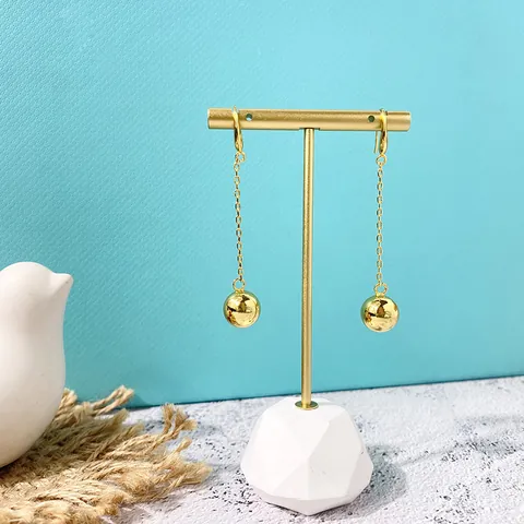 Moderne Minimalistische Koperen Metalen Bal Lange Ketting Hangoorbellen Met Titaniumstalen Stift Hoogglans Gepolijst Dames Sieraden