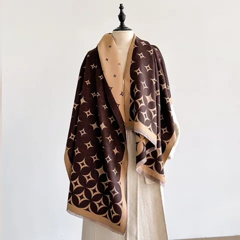Sciarpa da Donna in Jacquard con Stella Geometrica Scialle in Imitazione Cashmere Caldo con Frange Morbido Poliestere