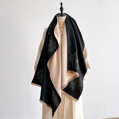 Sciarpa da Donna a Doppia Faccia Con Motivo Floreale di Camelia Scialle Invernale Ispessito in Imitazione Cashmere Con Nappine