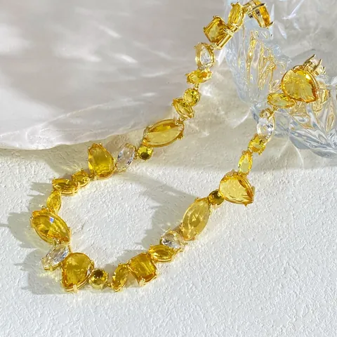 Luxus Kupfer Multi Form Gelb Zirkonia Halskette Unregelmäßig Kristall Geometrisch Statement Kette Für Hochzeit Party Damen Schmuck