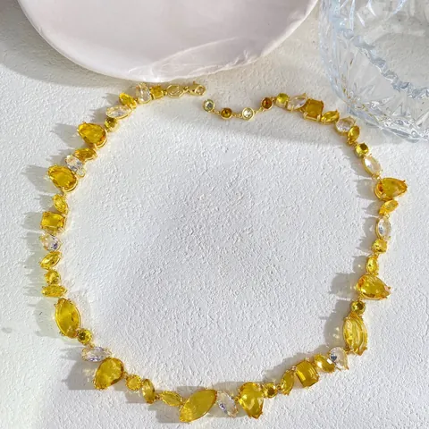 Luxus Kupfer Multi Form Gelb Zirkonia Halskette Unregelmäßig Kristall Geometrisch Statement Kette Für Hochzeit Party Damen Schmuck
