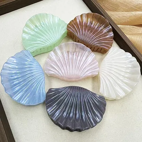 Elegant Scallop Shell Shape Hair Claw Clip Pearlescent Plastic Resin Hair Clamp For Summer Beach Vacation Women Hair Accessories