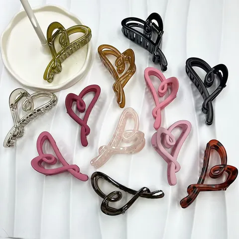 Large Heart Hair Claw Clip Matte Glossy Resin Shark Clip Elegant Minimalist Solid Color Hair Accessories For Women Hair Styling