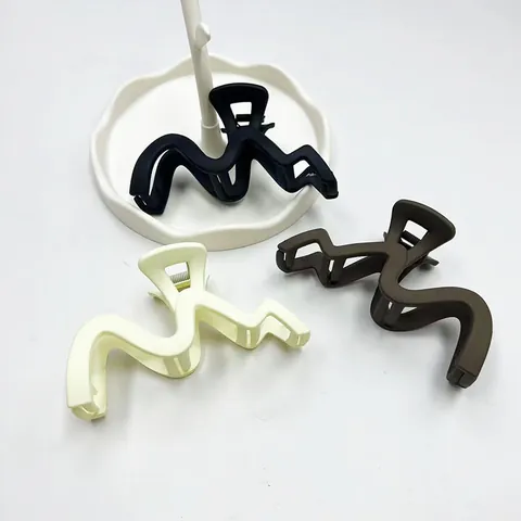 Pinza per Capelli Grande Opaca a Onda per Donna Capelli Folti Semplice Clip a Squalo in Plastica Elegante Accessorio
