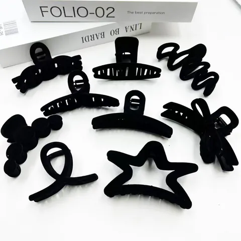 Elegant Black Flocked Hair Claw Clip For Women Matte Velvet Geometric Star Heart Bow Large Shark Clip Hair Accessories