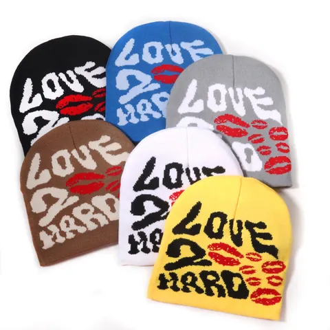 Unisex Streetwear Acrylic Knit Beanie Hat LOVE 2 HARD Letter Pattern Red Lip Print Warm Winter Cuffless Beanie Cap