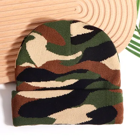 Unisex Camouflage Jacquard Knitted Beanie Acrylic Winter Warm Cuffed Hat Outdoor Y2K Animal Giraffe Print Skull Cap For Adults
