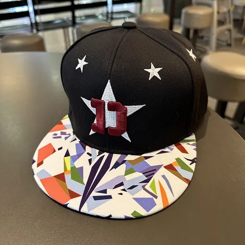 Gorra Snapback Hip Hop Algodón Estrella Número Bordados Visera Plana Gorra de Béisbol Transpirable Protección Solar Exterior Moda