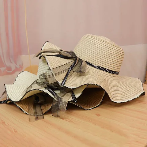 French Style Wide Brim Straw Sun Hat For Women Elegant Lace Bow Beach Holiday Sun Protection Foldable Wavy Edge Straw Hat