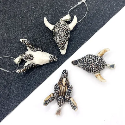 Vintage Bull Head Skull Pendant Acrylic Rhinestone Inlaid Metal Bail Charms For DIY Jewelry Making Necklace Wedding Party Women Men Accessory