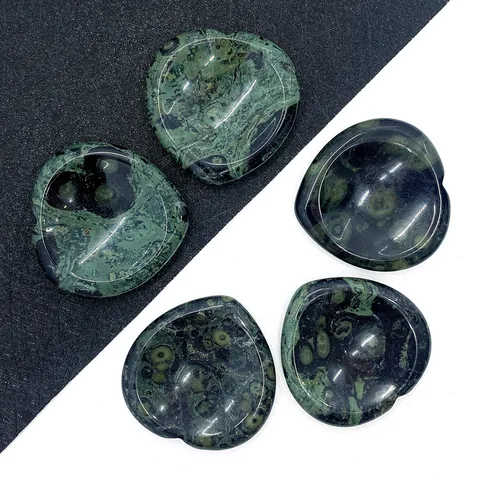 Pierre de Souci Naturelle en Jaspe Kambaba Forme de Cœur Pierre de Pouce Polie pour la Fabrication de Bijoux DIY Pierre de Paume Cristal de Guérison Décoration de Maison