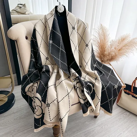 Women Vintage Camellia Pattern Scarf Thick Warm Imitation Cashmere Scarf Elegant Diamond Grid Tassel Shawl Wrap For Winter Daily