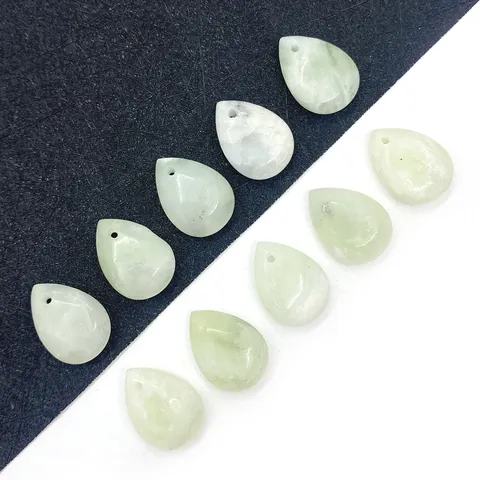 Pendente a Goccia in Pietra Naturale Giada del Myanmar 13x18mm Ciondolo Forato per Creazione di Gioielli Fai da Te Accessori
