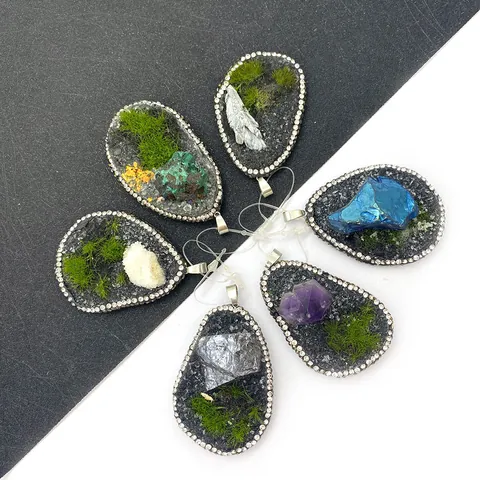 Pendentif en Pierre Naturelle et Résine Goutte d'Eau Irrégulière Micro Paysage Style Forêt Avec Strass pour Fabrication de Bijoux Collier DIY