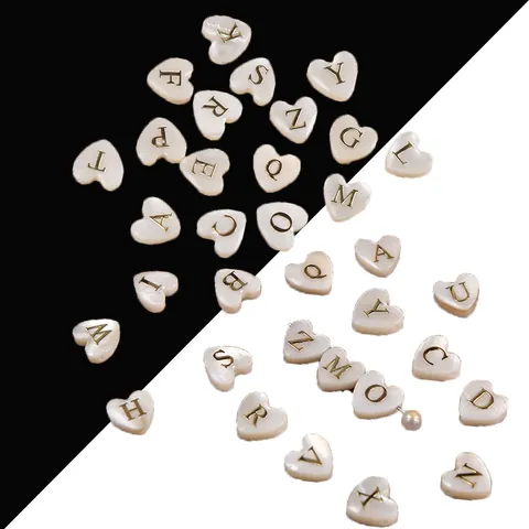 Perline Sciolte a Forma di Cuore in Conchiglia Naturale d'Acqua Dolce Con Lettere dell'Alfabeto Iniziali Oro per Creazione di Gioielli DIY Collane Bracciali