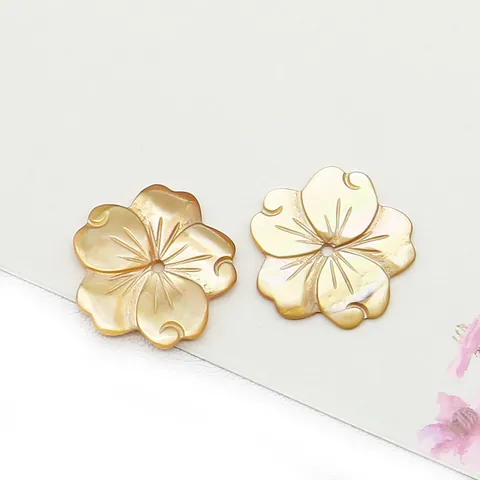 Natürliche Geschnitzte Meeresschnecke Blume Lose Künstliche Perlen Perlmutt Blumenanhänger Für DIY Halskette Armband Schmuckherstellung Zubehör
