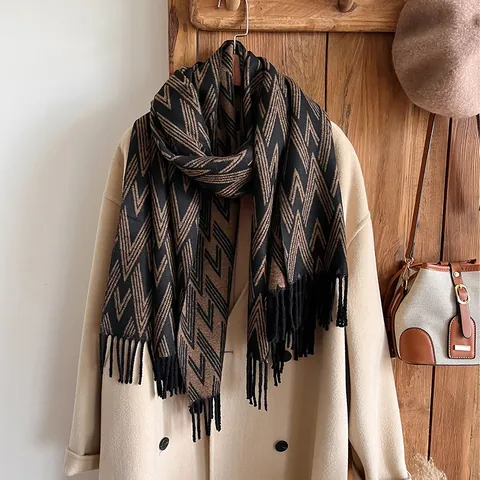 Sciarpa in Imitazione Cashmere con Motivo Geometrico Vintage per Donna Autunno Inverno Calda Sciarpa con Frange Lunghe Morbido Scialle Grande