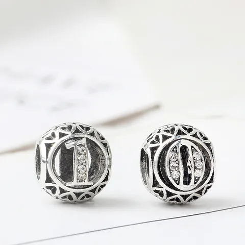 Números Arábigos 0-9 Aleación Corazón Hueco Charms Cuentas de Diamantes de Imitación para DIY Pulsera Collar Joyería Plata Estilo Retro