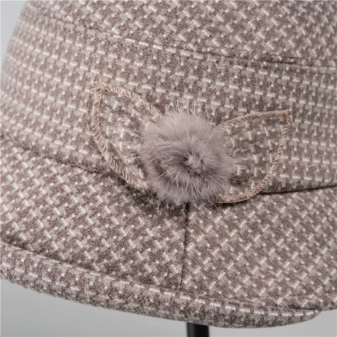 Cappello da Donna Elegante a Quadri in Lana a Secchiello Cappello a Campana Con Sfera di Pelliccia Fiocco Decorativo Autunno Inverno Caldo Retrò per Madre Anziana Nonna