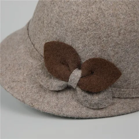 Elegante Cappello a Secchiello in Lana per Donna Invernale Caldo Cappello Cloche Con Fiocco Decorativo Vintage Fedora Gioielli