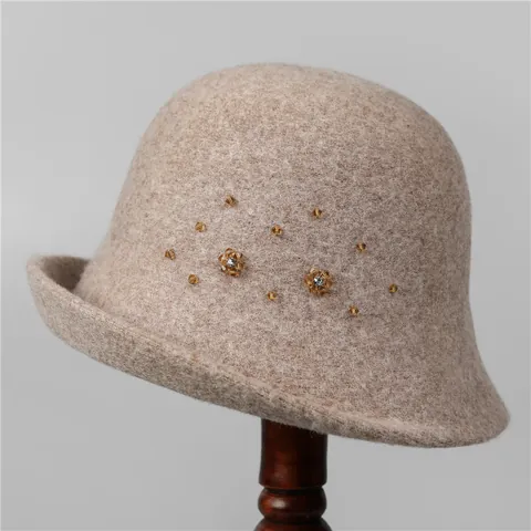 Vintage Wool Felt Cloche Hat For Women Elegant Bucket Hat With Handmade Rhinestone Flower Autumn Winter Warm Fedoras