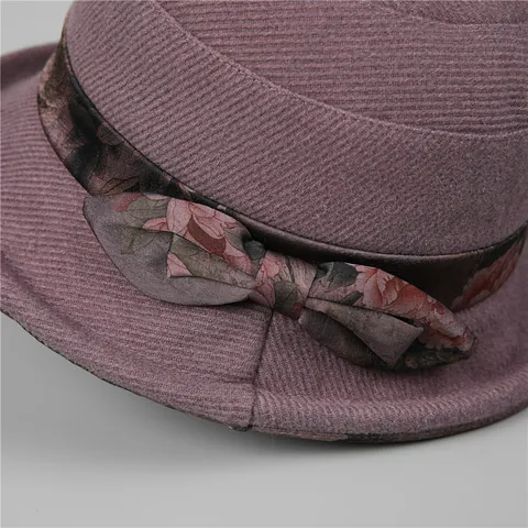 Cappello Cloche da Donna Elegante in Misto Lana Vintage con Fiocco e Fiori Cappello a Campana Invernale Caldo per Madre Anziana