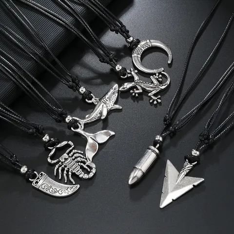 Collana con Pendente Animale in Lega Punk Vintage Uomo Donna Proiettile Squalo Corno Scorpione Freccia Geco Coda di Pesce Corda