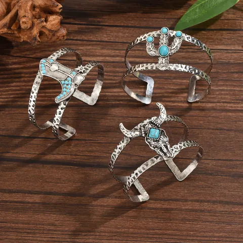 Bracciale Aperto in Lega di Turchese Stile Cowboy Occidentale Vintage per Donna Bohemien Argento Antico Martellato Testa di Bue Cactus Gioielli