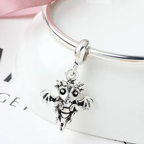 Alloy Cartoon Flying Dragon Charm Pendant Silver Color Oxidized Finish Wings Animal DIY Jewelry Accessory Bracelet Necklace