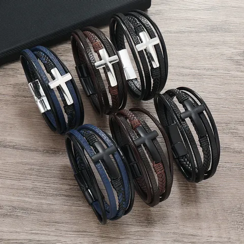 Bracciale da Uomo Multistrato in Pelle PU Con Croce Chiusura Magnetica Intrecciato Stile Punk Gioielli Alla Moda Accessorio Quotidiano
