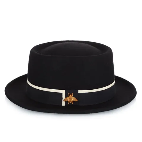 Cappello Jazz in Feltro di Lana Retrò per Uomo Donna Inverno Caldo Stile Britannico Fedora Con Emblema di Ape Pork Pie Hat Tinta Unita