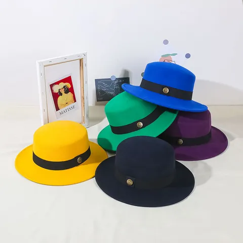 Elegant 100% Wool Felt Boater Hat For Women British Vintage Flat Top Short Brim Fedora With Ribbon Band And Metal Badge