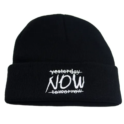 Bonnet en Tricot Unisexe Hiver Chaud Acrylique Broderie Lettres yesterday NOW tomorrow Design Mode Streetwear