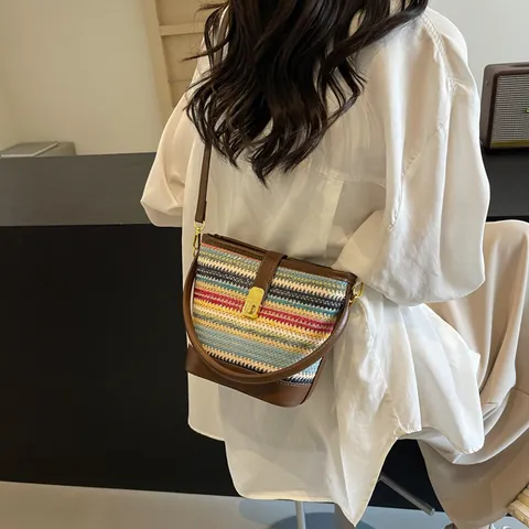 Handmade Rainbow Striped Straw Woven Bucket Bag For Women Vintage PU Leather Patchwork Handbag With Metal Lock Summer Beach Vacation Shoulder Bag