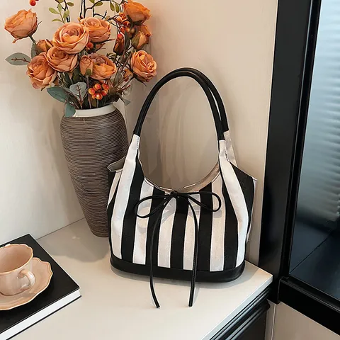 Bolso Tote de Cuero PU de Gran Capacidad Con Detalle de Lazo Bolso de Axila de Hombro Empalmado Simple para Mujer Moda