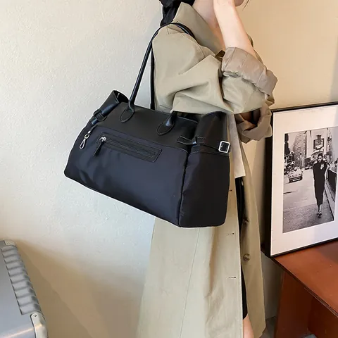 Γυναικεία Τσάντα Tote Μεγάλης Χωρητικότητας Nylon PU Patchwork Μινιμαλιστική Τσάντα Ώμου Μετακίνησης Ραφή Τσέπη Με Φερμουάρ Σχέδιο Ταξιδιού