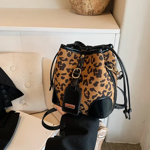 Bucket Bag Mit Leopardenmuster PU Leder Kordelzug Umhängetasche Für Damen Vintage Urban Minimalistisch Schultertasche Täglich